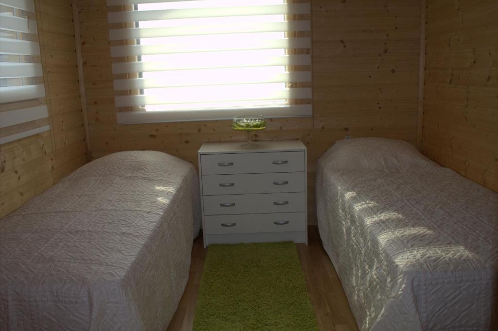 Les Chalets Fleurs De France - Kota Saint-Dalmas Habitación foto