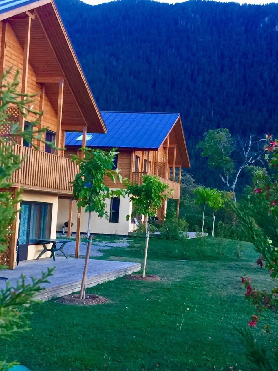 Les Chalets Fleurs De France - Kota Saint-Dalmas Exterior foto